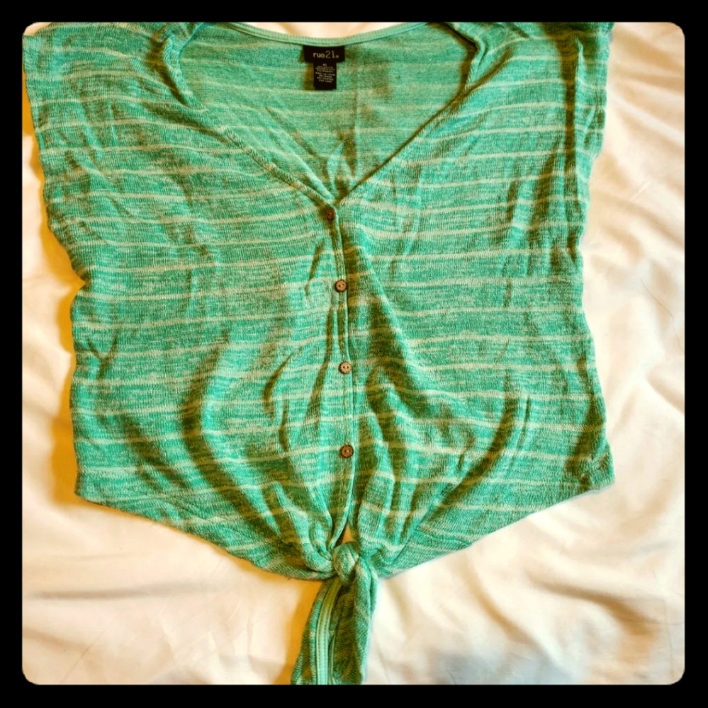 Rue 21 crop top sweater XL